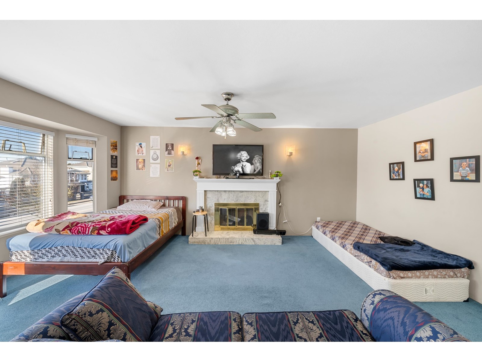 Property at 6722 124 STREET image 2