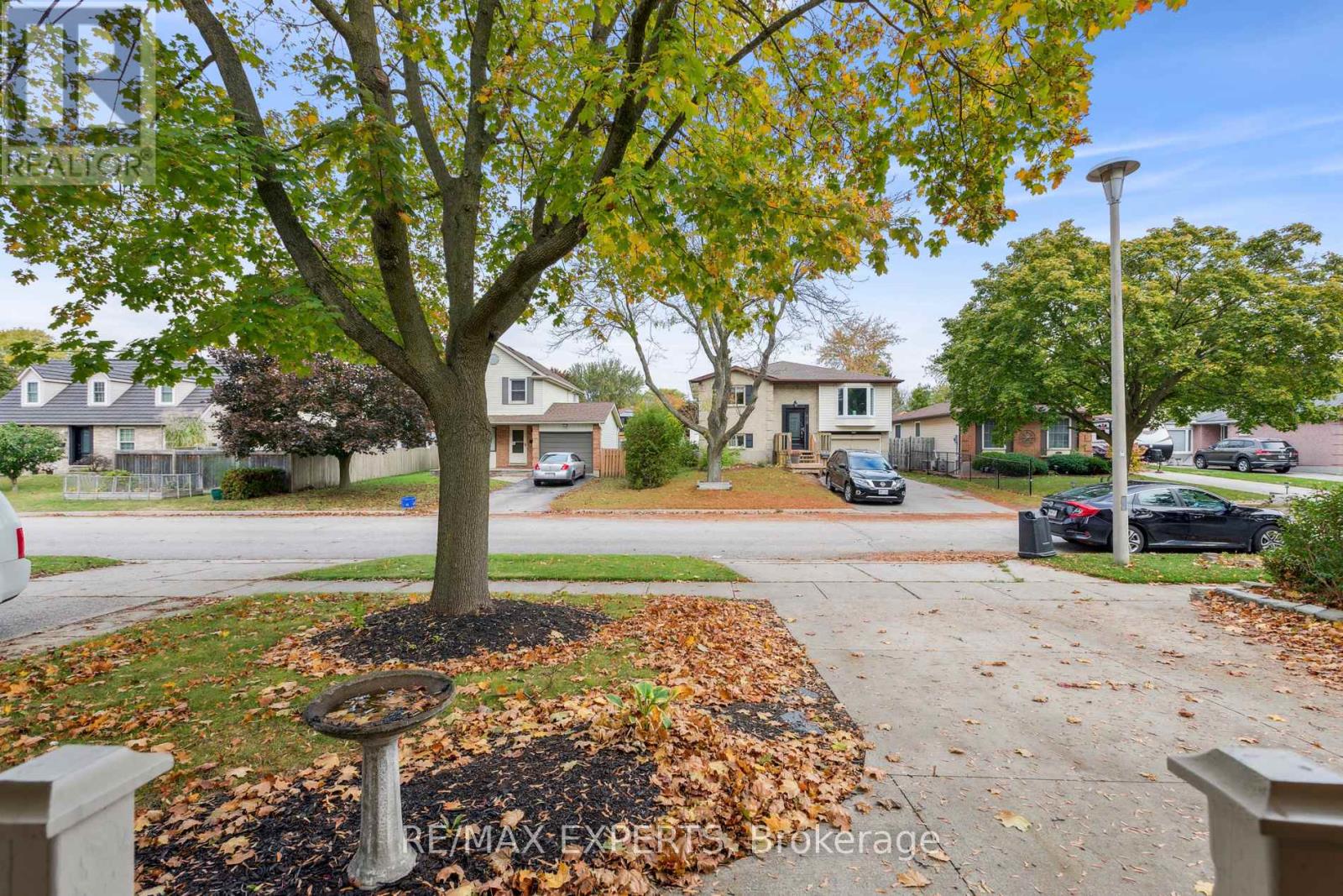 418 Woods Lane, Cambridge, Ontario  N3H 5J4 - Photo 8 - X12064857