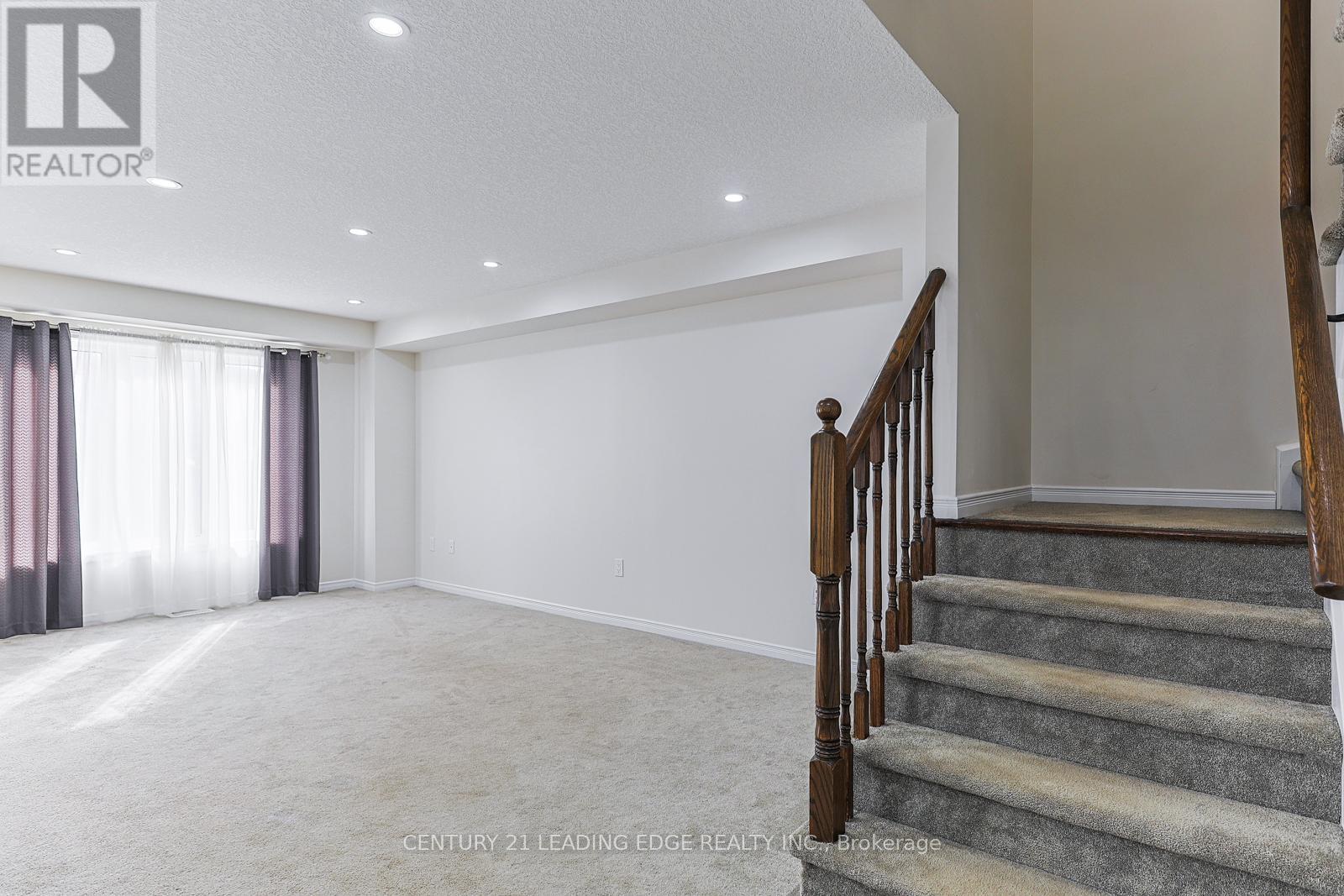153 Thompson Road, Haldimand, Ontario  N3W 0C1 - Photo 8 - X12064864