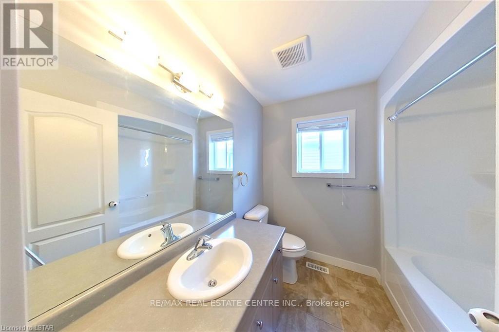 1560 Finley Crescent, London, Ontario  N6G 0S9 - Photo 17 - X12064890