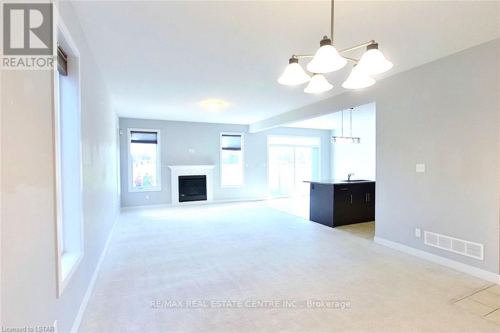 1560 Finley Crescent, London, Ontario  N6G 0S9 - Photo 4 - X12064890