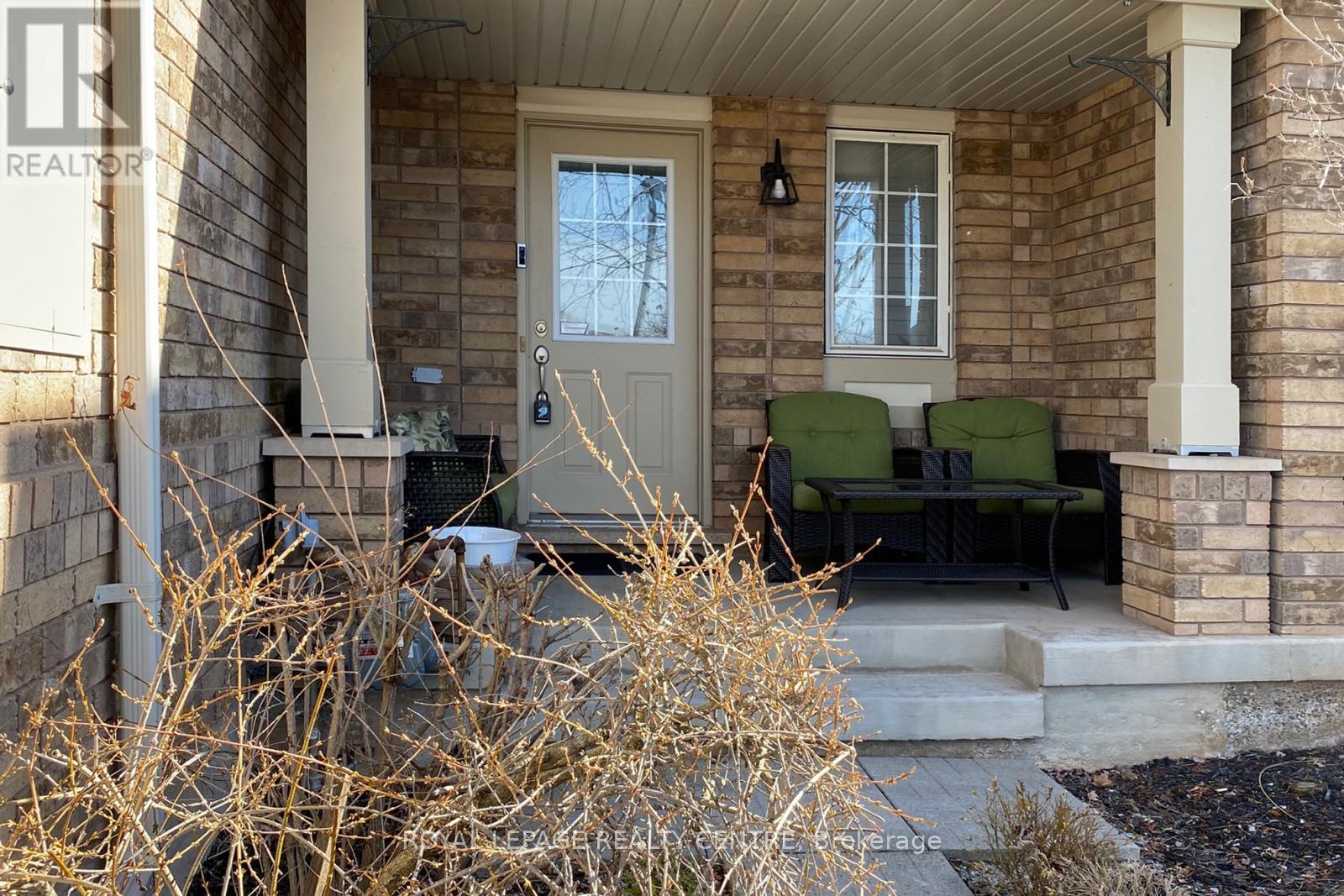 Property at 2418 BAINTREE CRESCENT image 4