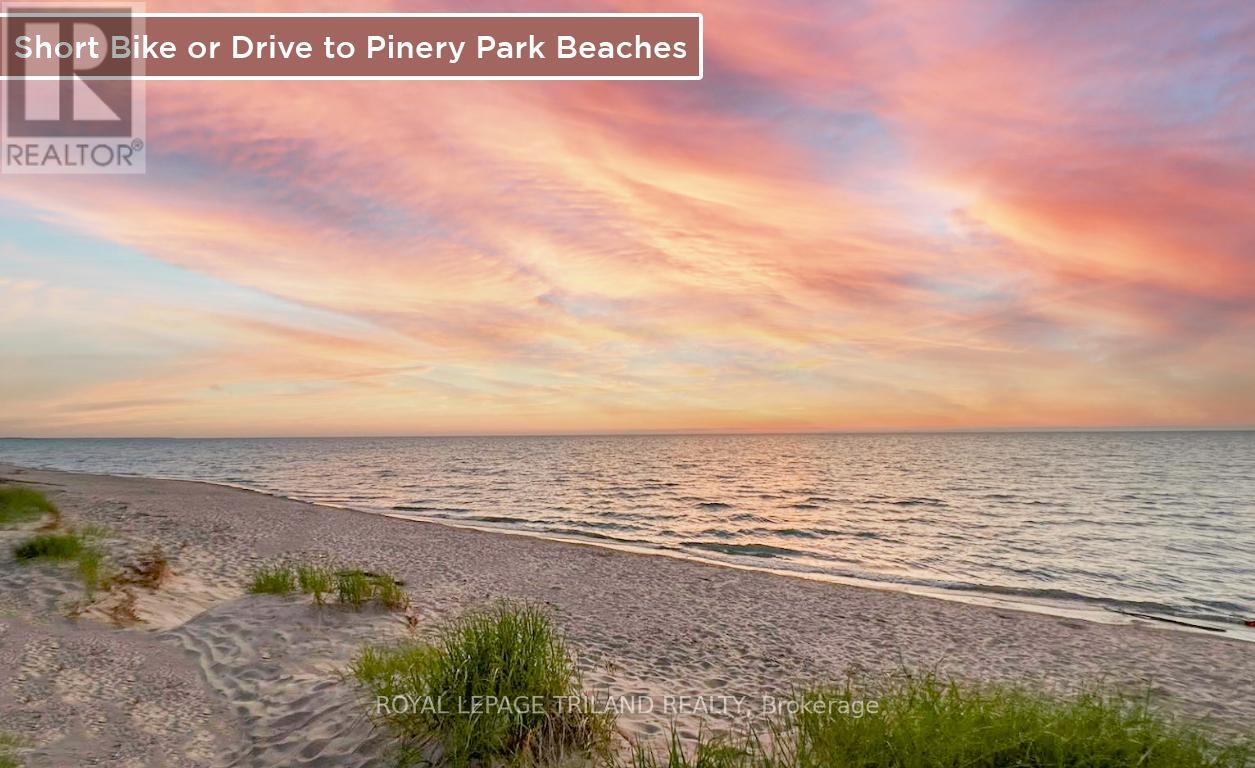 9944 Eric Street, Lambton Shores, Ontario  N0M 2N0 - Photo 11 - X12064909