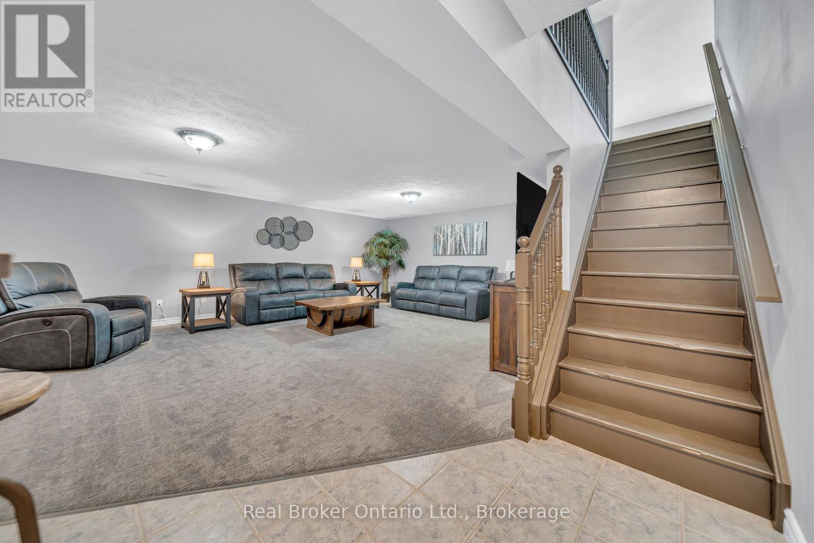 500 Havelock Avenue S, North Perth, Ontario  N4W 3T6 - Photo 24 - X12064941