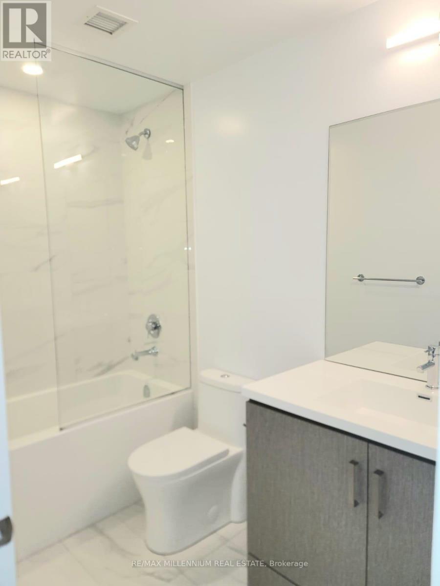 808 - 60 Honeycrisp Crescent N, Vaughan, Ontario  L4K 0N5 - Photo 4 - N12064929