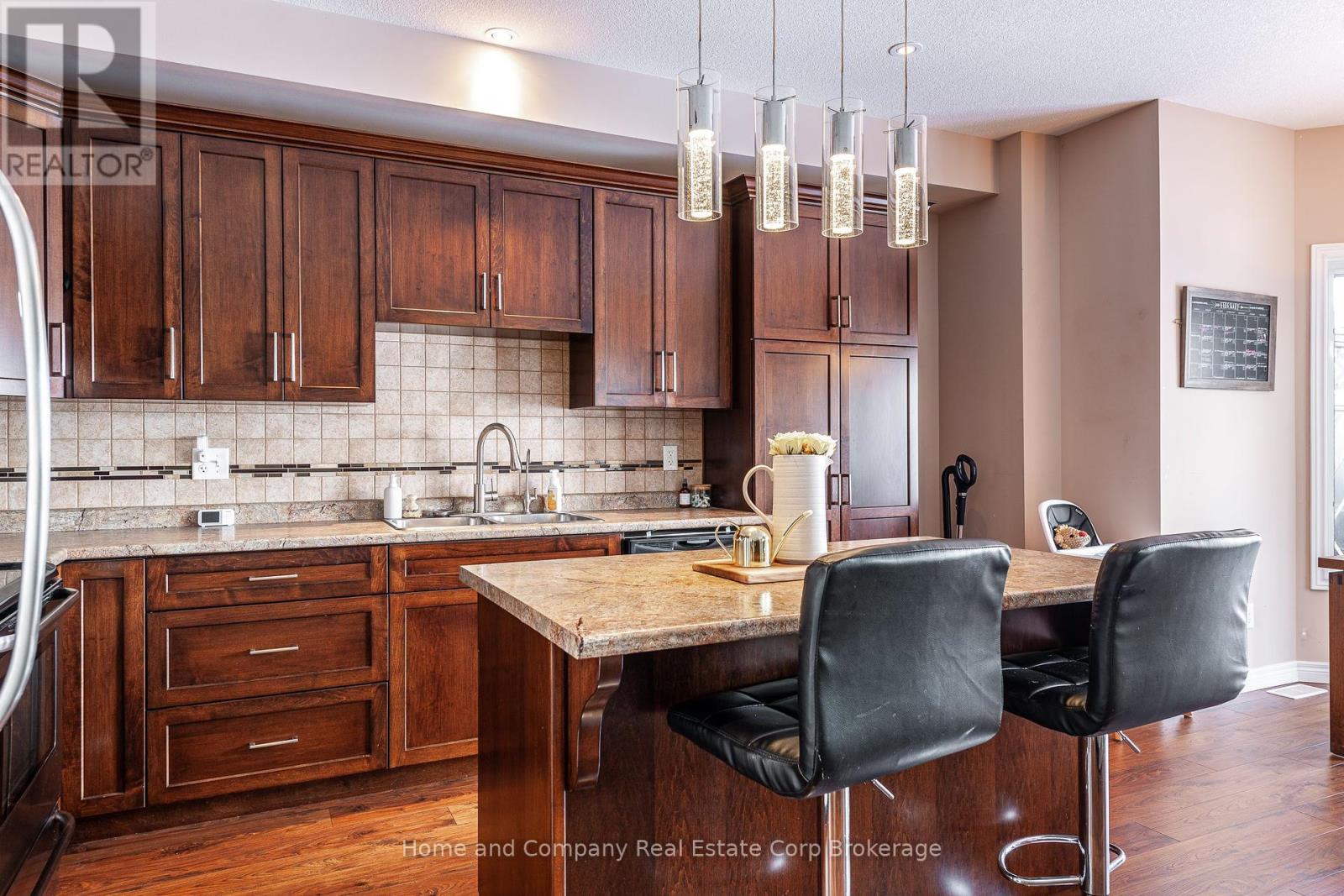 10 Brown Street, Stratford, Ontario  N5A 0B8 - Photo 10 - X11968877