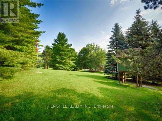 8 Blue Grass Drive, Aurora, Ontario  L4G 6W4 - Photo 2 - N12048899