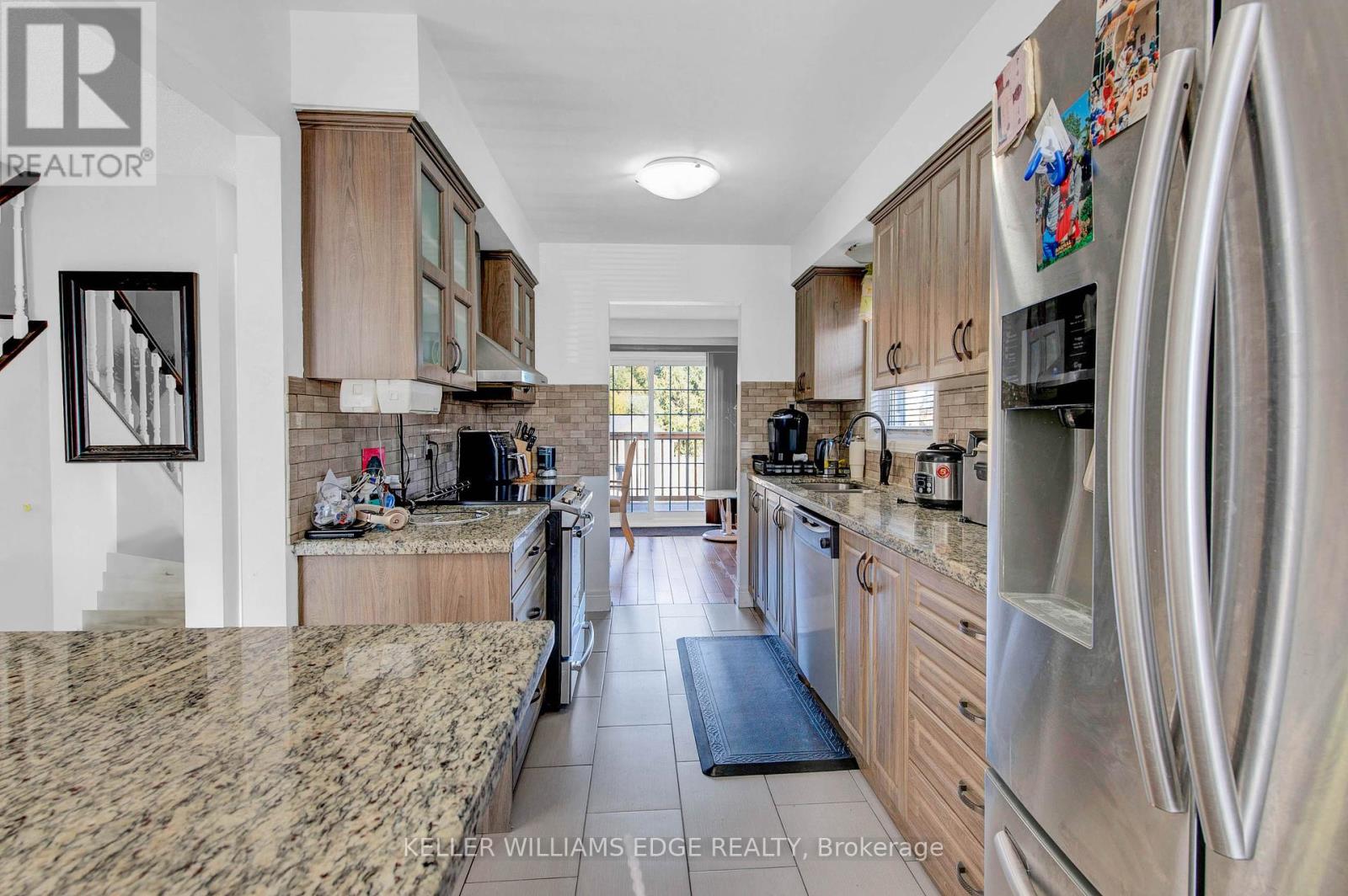 23 Rutledge Court, Hamilton (Templemead), Ontario  L8W 3H7 - Photo 17 - X12064945