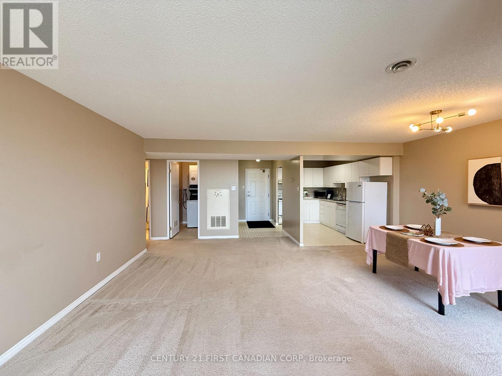 Property at 506 - 30 CHAPMAN COURT image 2