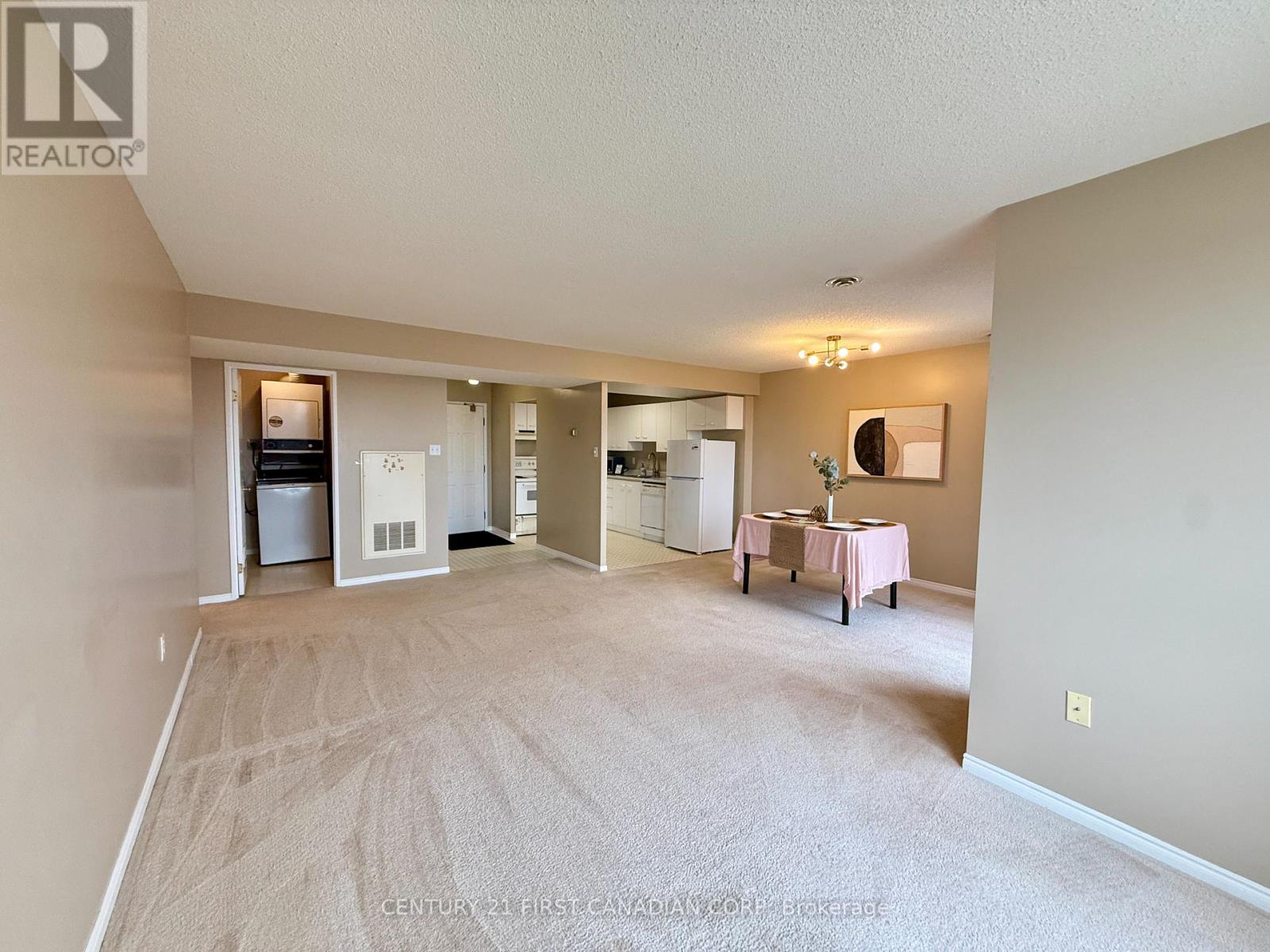 Property at 506 - 30 CHAPMAN COURT image 3