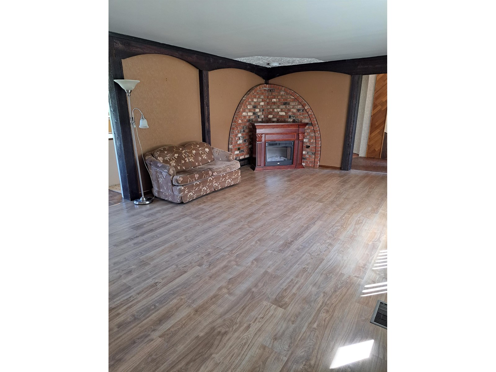 14073 113 Avenue, Surrey, British Columbia  V3R 2J9 - Photo 5 - R2985999