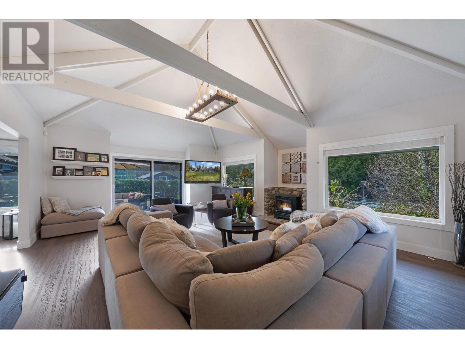799 Grantham Place, North Vancouver, British Columbia  V7H 1S9 - Photo 10 - R2984230