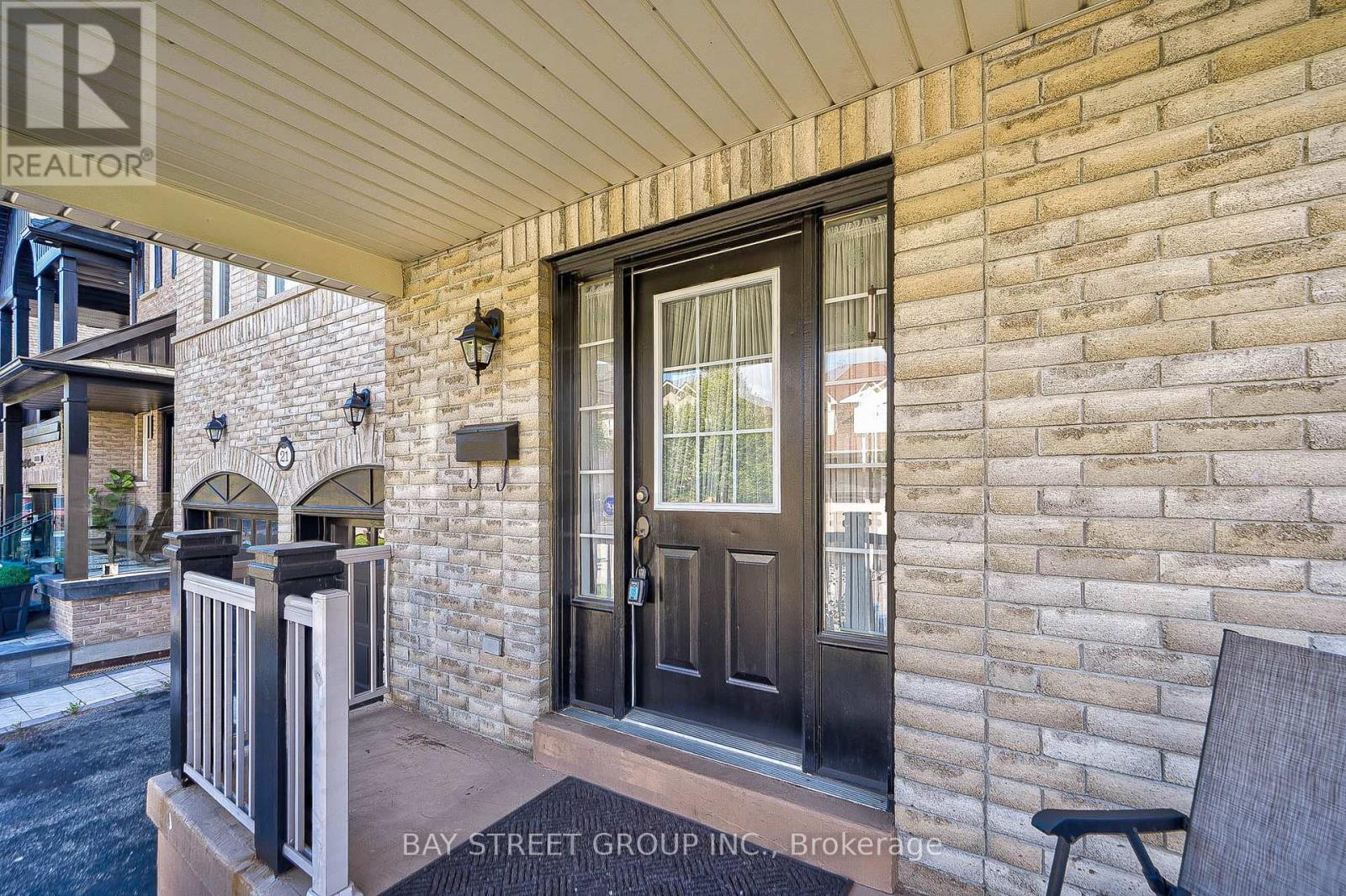 Property at 21 LOUGHLIN HILL CRESCENT image 2