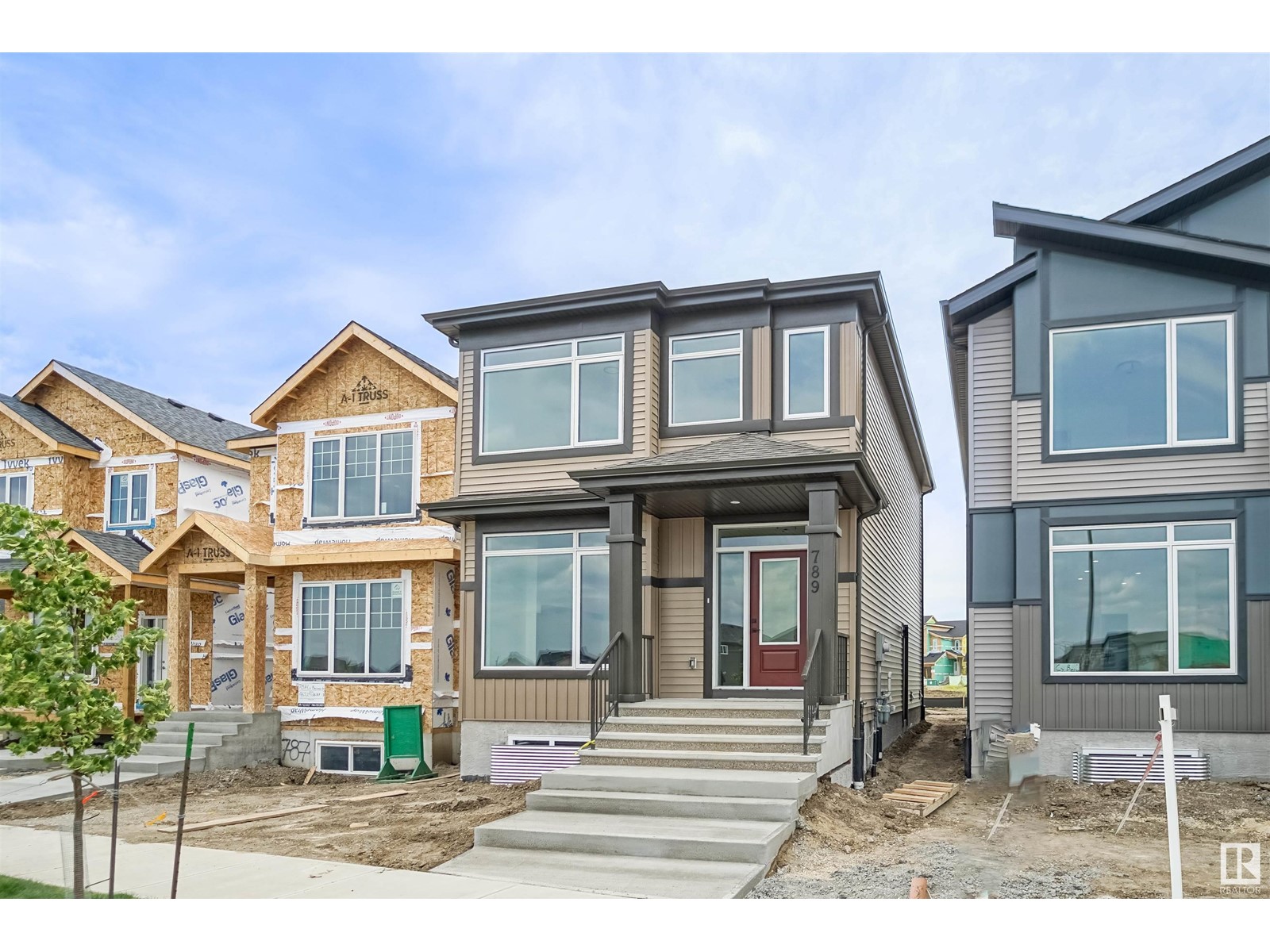 Property at 82 Blackbird BN image 1