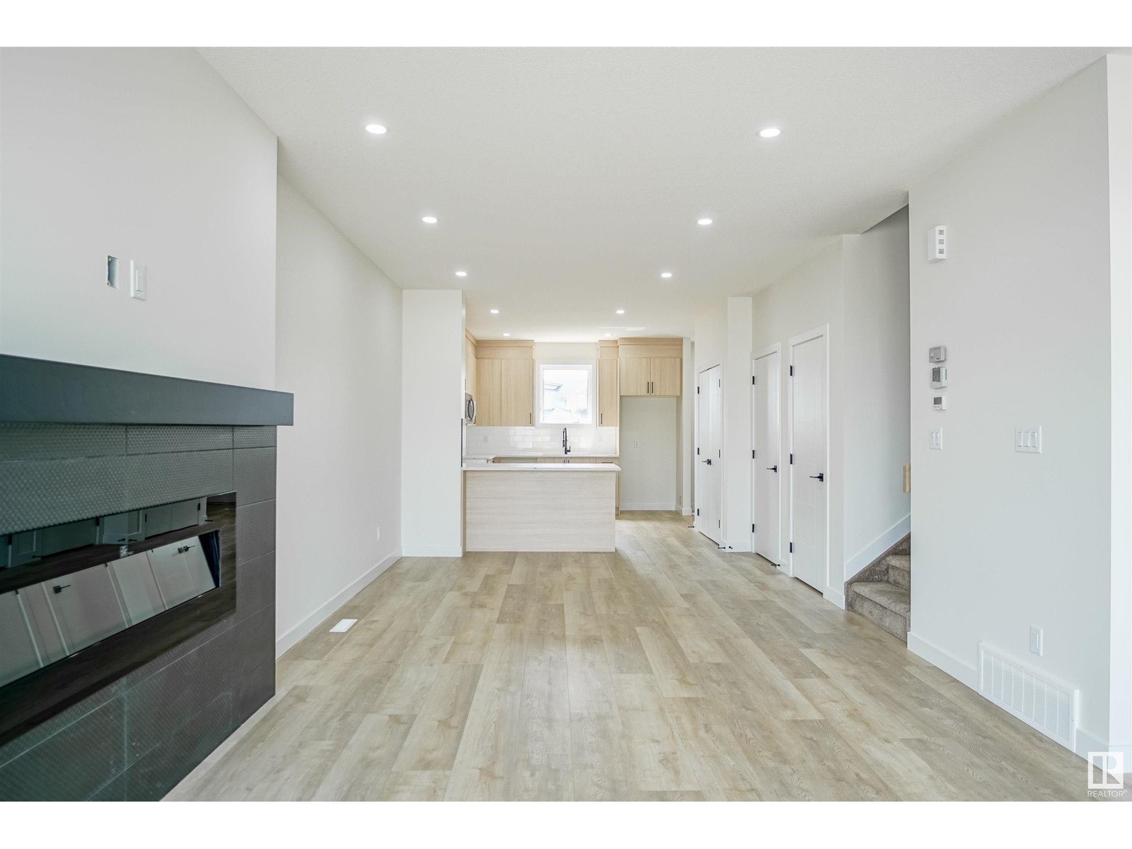Property at 82 Blackbird BN image 5