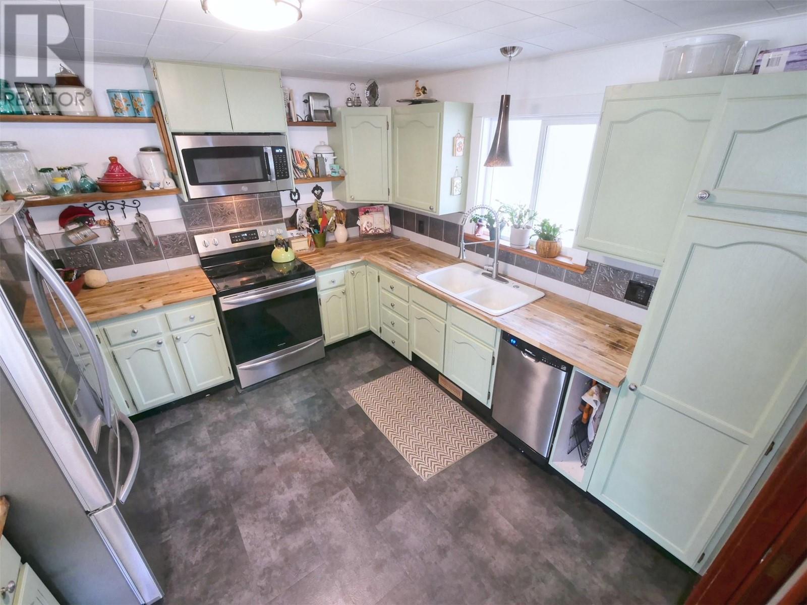 819 Glen Drive, Trail, British Columbia  V1R 1B5 - Photo 3 - 10341676