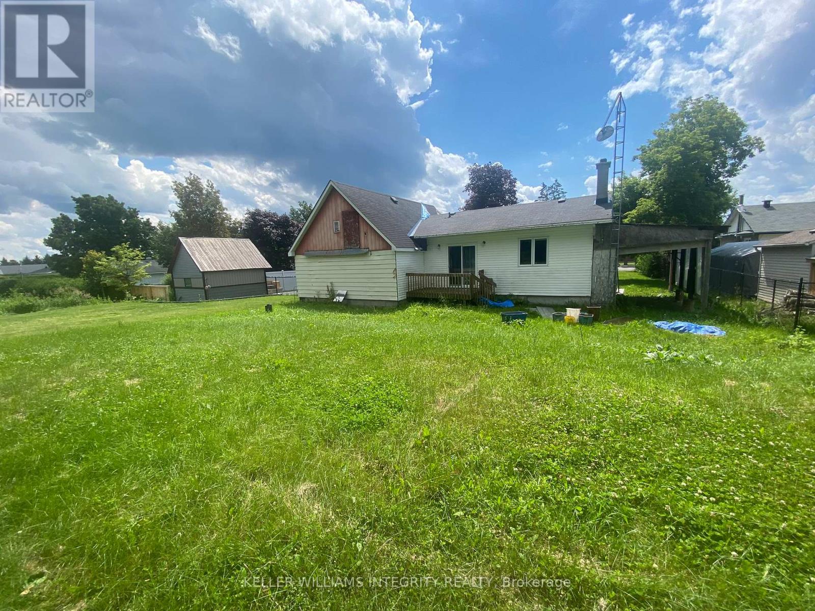 2415 Du Lac Road, Clarence-Rockland, Ontario  K0A 3N0 - Photo 23 - X12065065