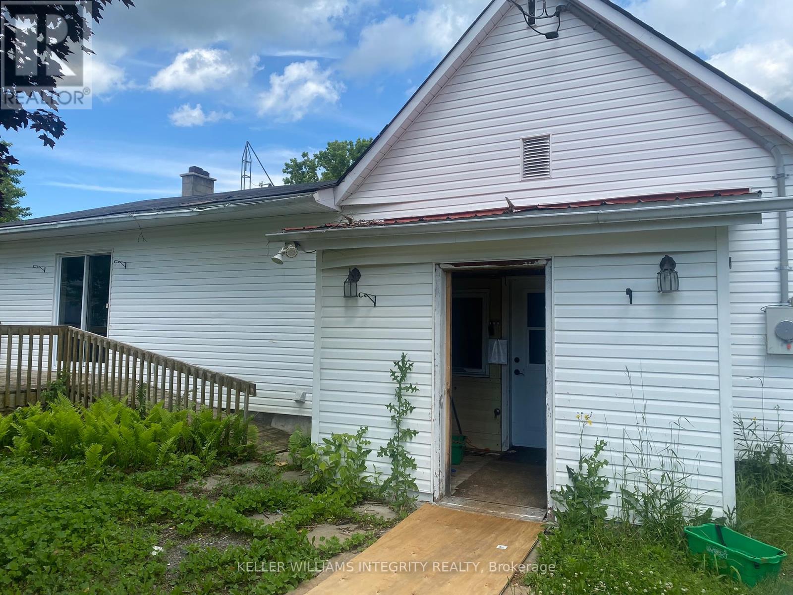 2415 Du Lac Road, Clarence-Rockland, Ontario  K0A 3N0 - Photo 7 - X12065065