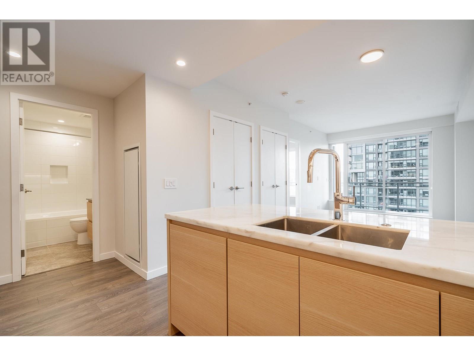 1908 305 Morrissey Road, Port Moody, British Columbia  V3H 0M3 - Photo 10 - R2983662