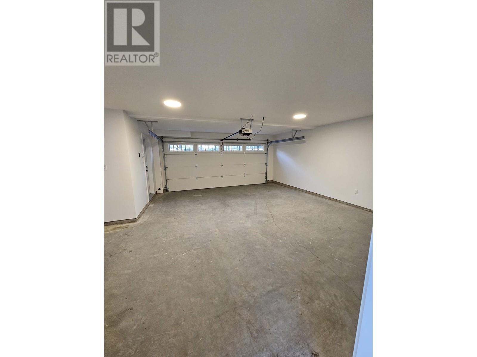 Property at 3 12018 237 STREET image 4