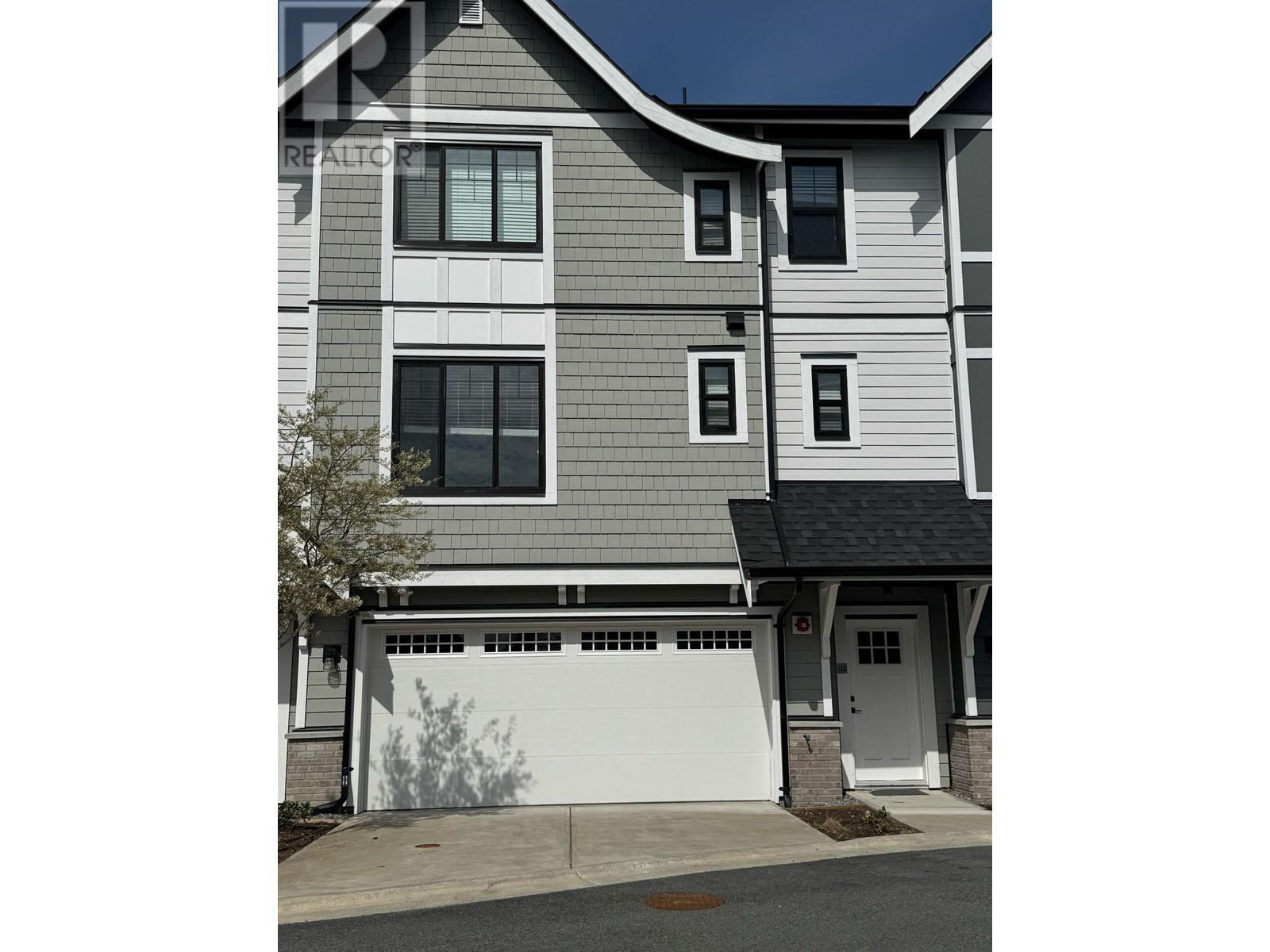 Property at 3 12018 237 STREET image 1