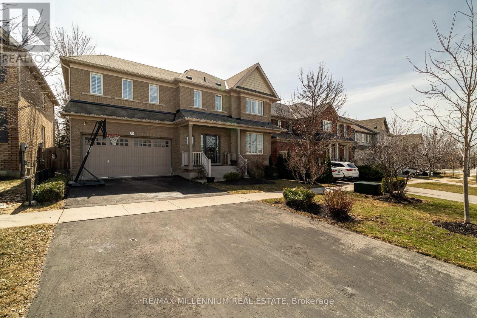 33 Britannia Avenue E, Oshawa (Windfields), Ontario  L1L 0C1 - Photo 3 - E12065085