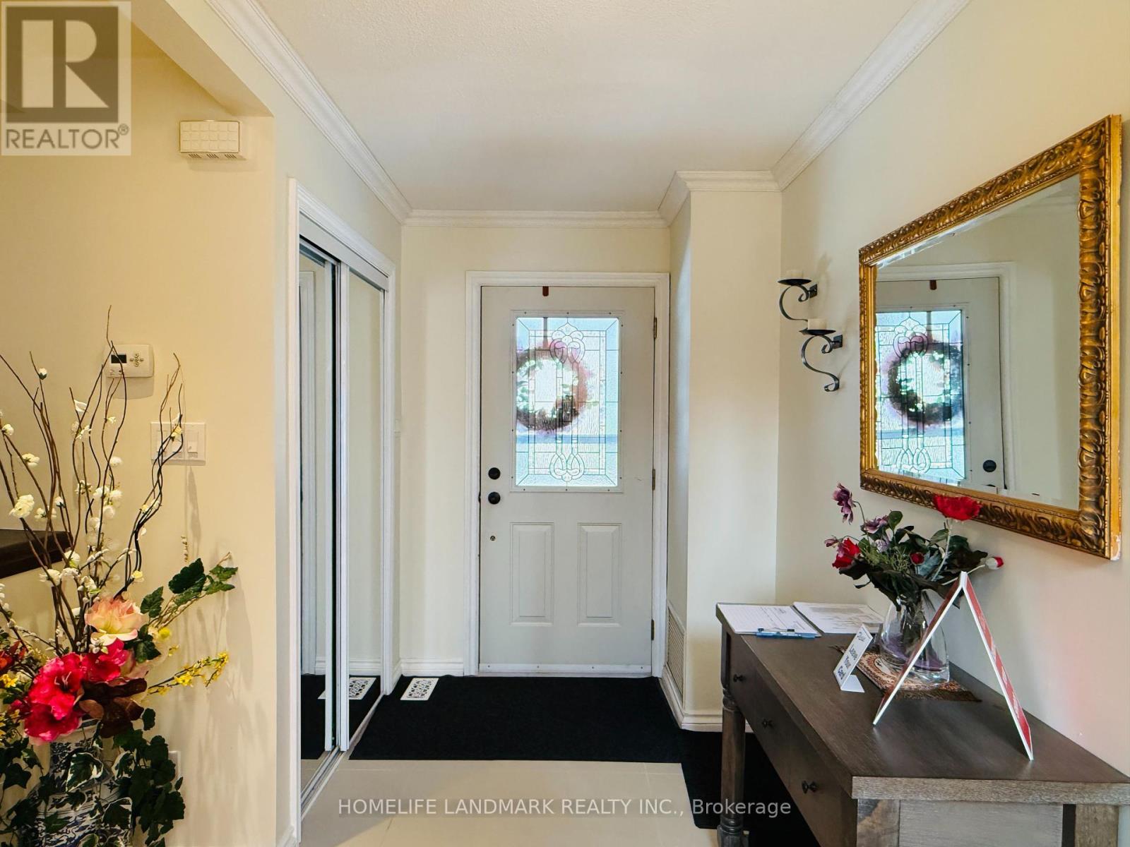 Property at 140 WOLFE TRAIL image 2
