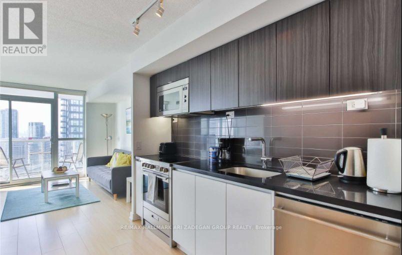 2511 - 75 Queens Wharf Road, Toronto, Ontario  M5V 0J8 - Photo 11 - C12065105