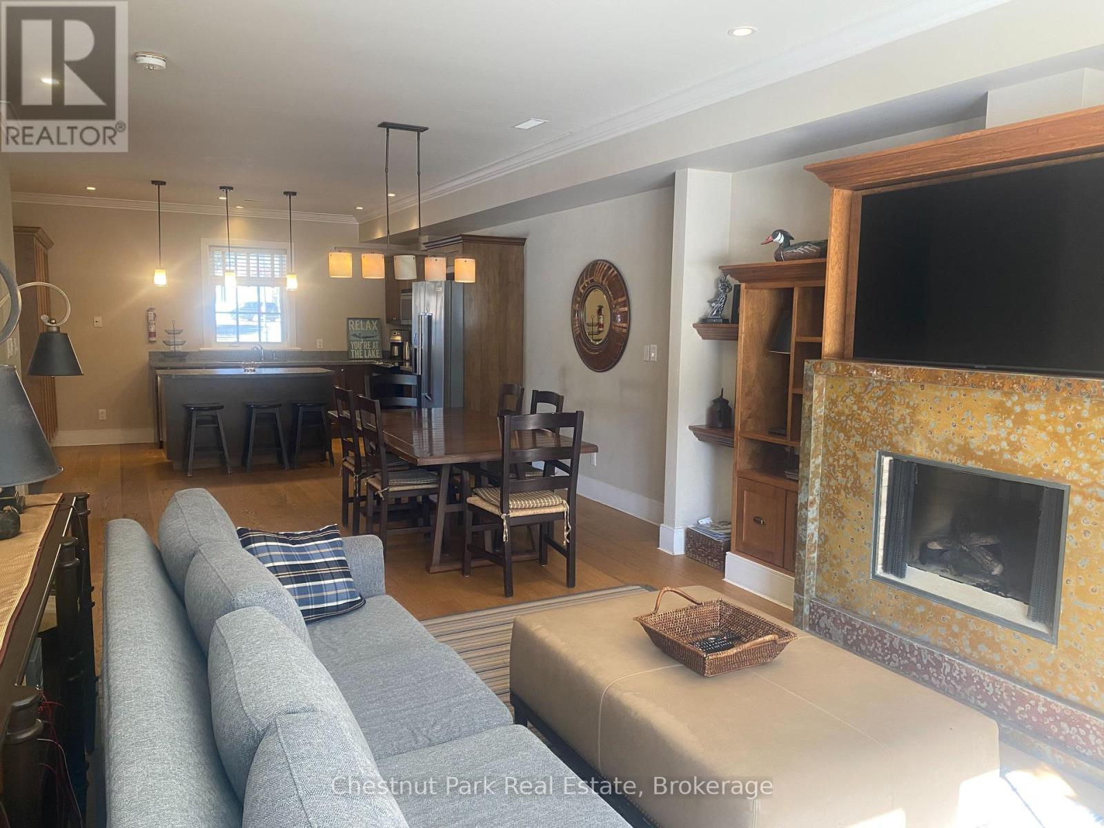 14 - 304 Emerald Hills Court, Seguin, Ontario  P0H 1H0 - Photo 5 - X12065143