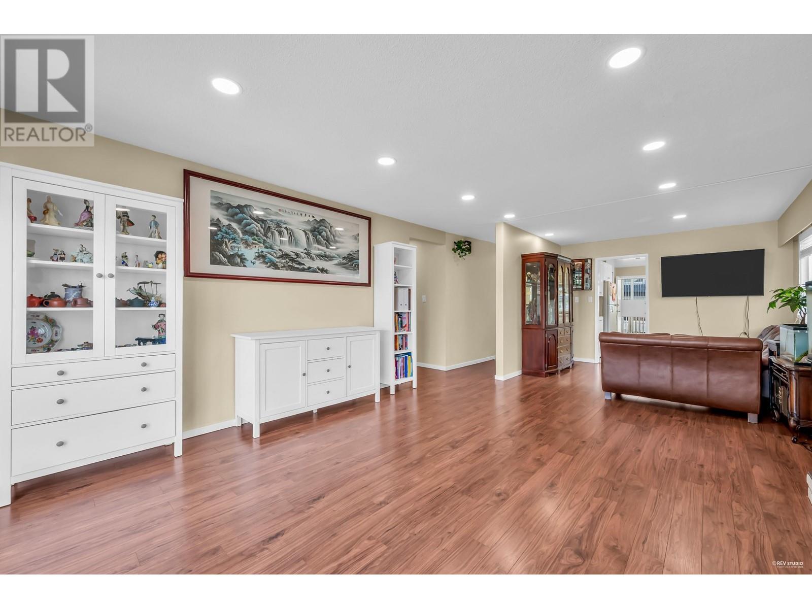 3230-3232 E 47th Avenue, Vancouver, British Columbia  V5S 1C6 - Photo 4 - R2985241