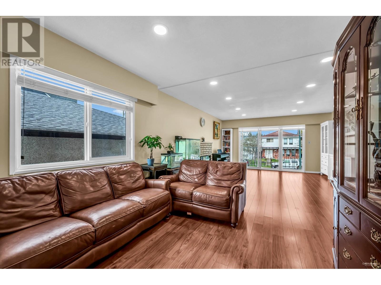 3230-3232 E 47th Avenue, Vancouver, British Columbia  V5S 1C6 - Photo 6 - R2985241