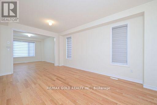 Property at 6 LUDLOW DRIVE image 4