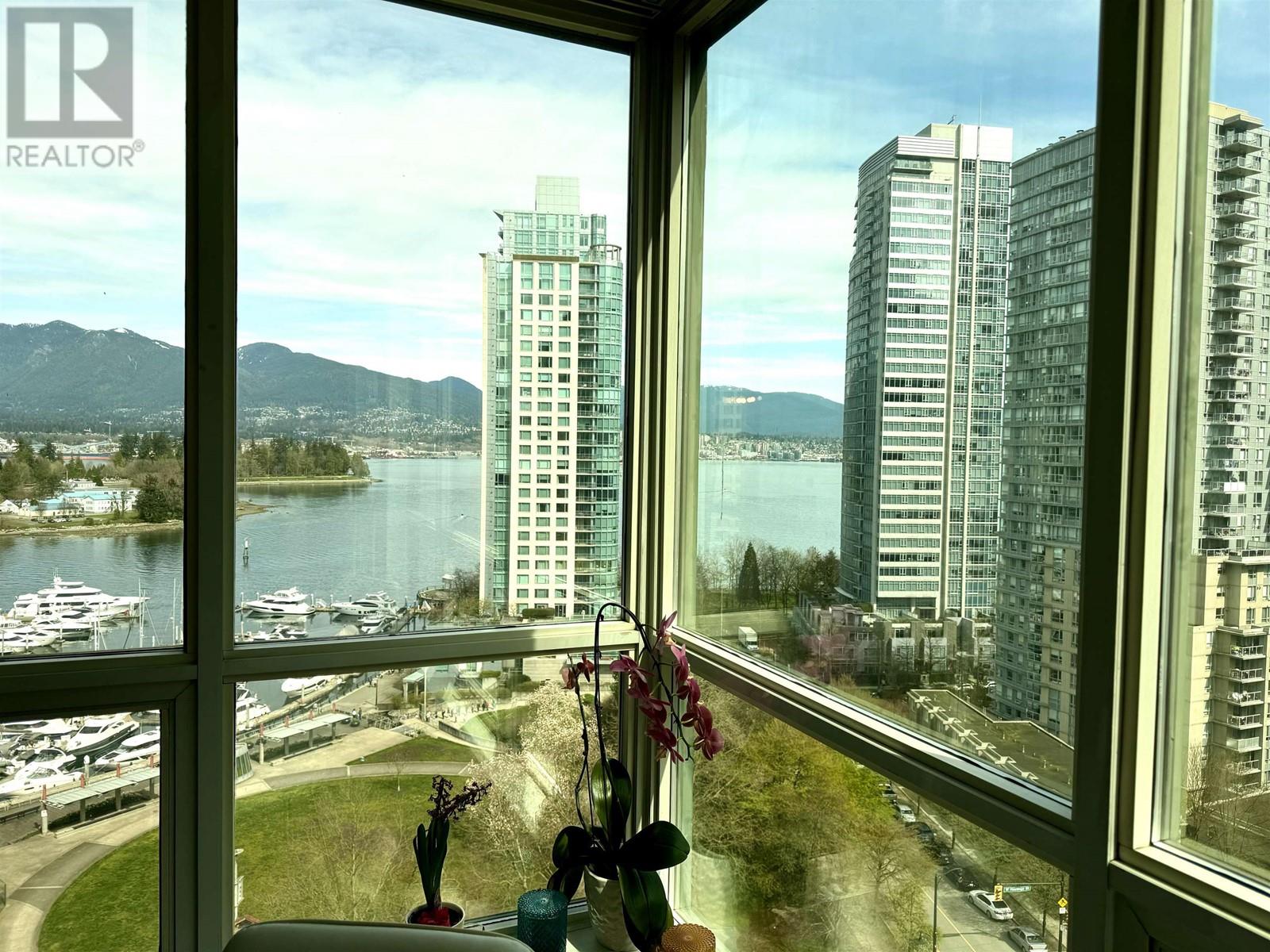 1404 555 Jervis Street, Vancouver, British Columbia  V6E 4N1 - Photo 1 - R2984354