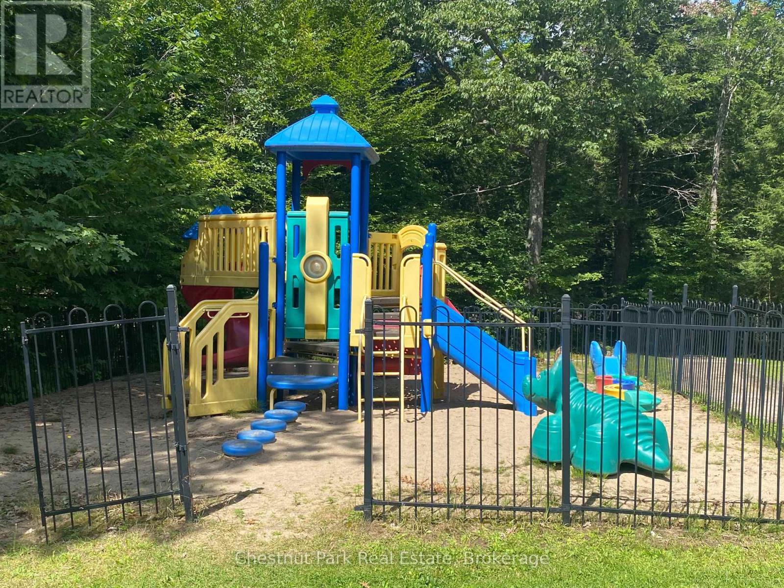 14 - 304 Emerald Hills Court, Seguin, Ontario  P0H 1H0 - Photo 19 - X12065143