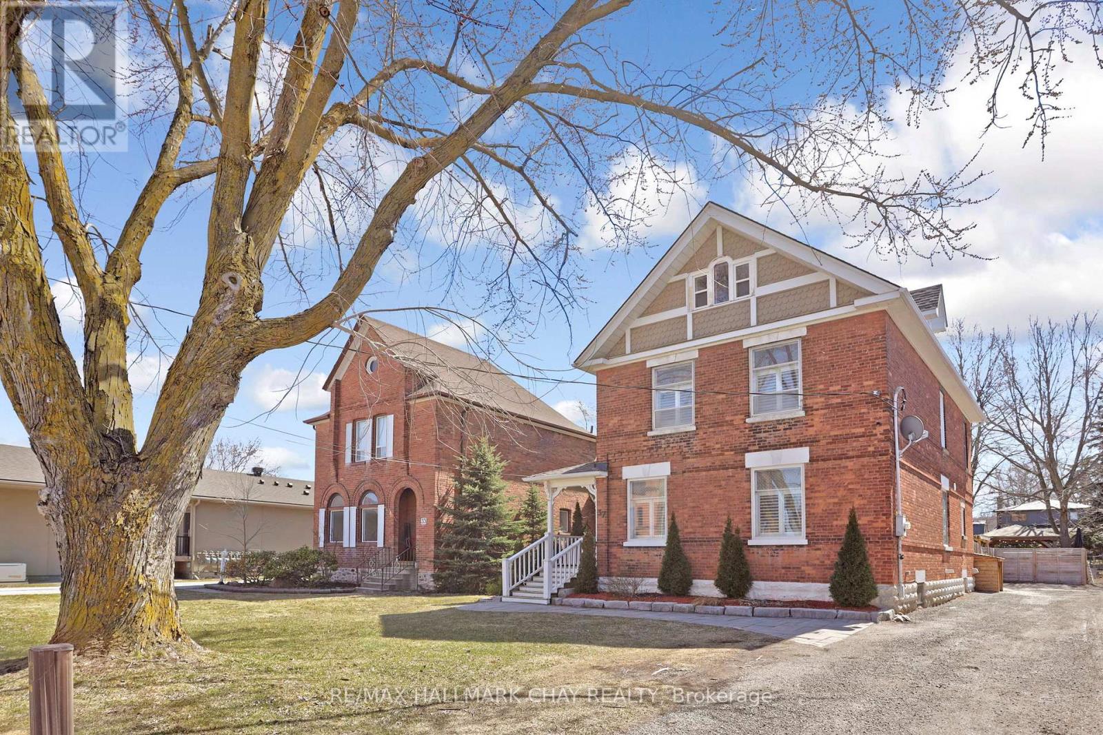 37 Main Street W, New Tecumseth (Beeton), Ontario  L0G 1A0 - Photo 1 - N12065157