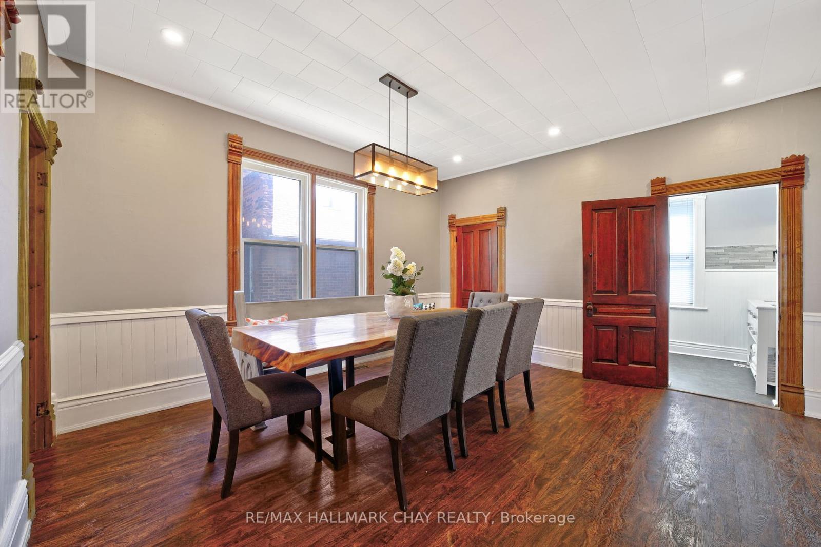 37 Main Street W, New Tecumseth (Beeton), Ontario  L0G 1A0 - Photo 11 - N12065157