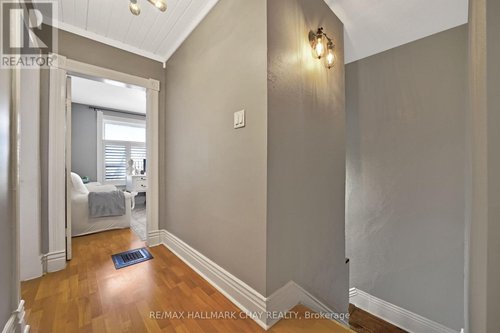 37 Main Street W, New Tecumseth (Beeton), Ontario  L0G 1A0 - Photo 18 - N12065157