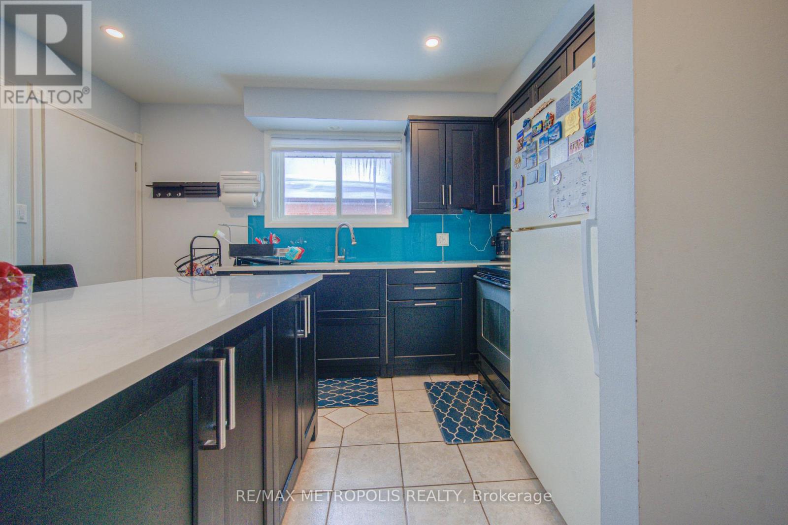 76 Glen Road, Cambridge, Ontario  N1R 4L6 - Photo 8 - X12065166