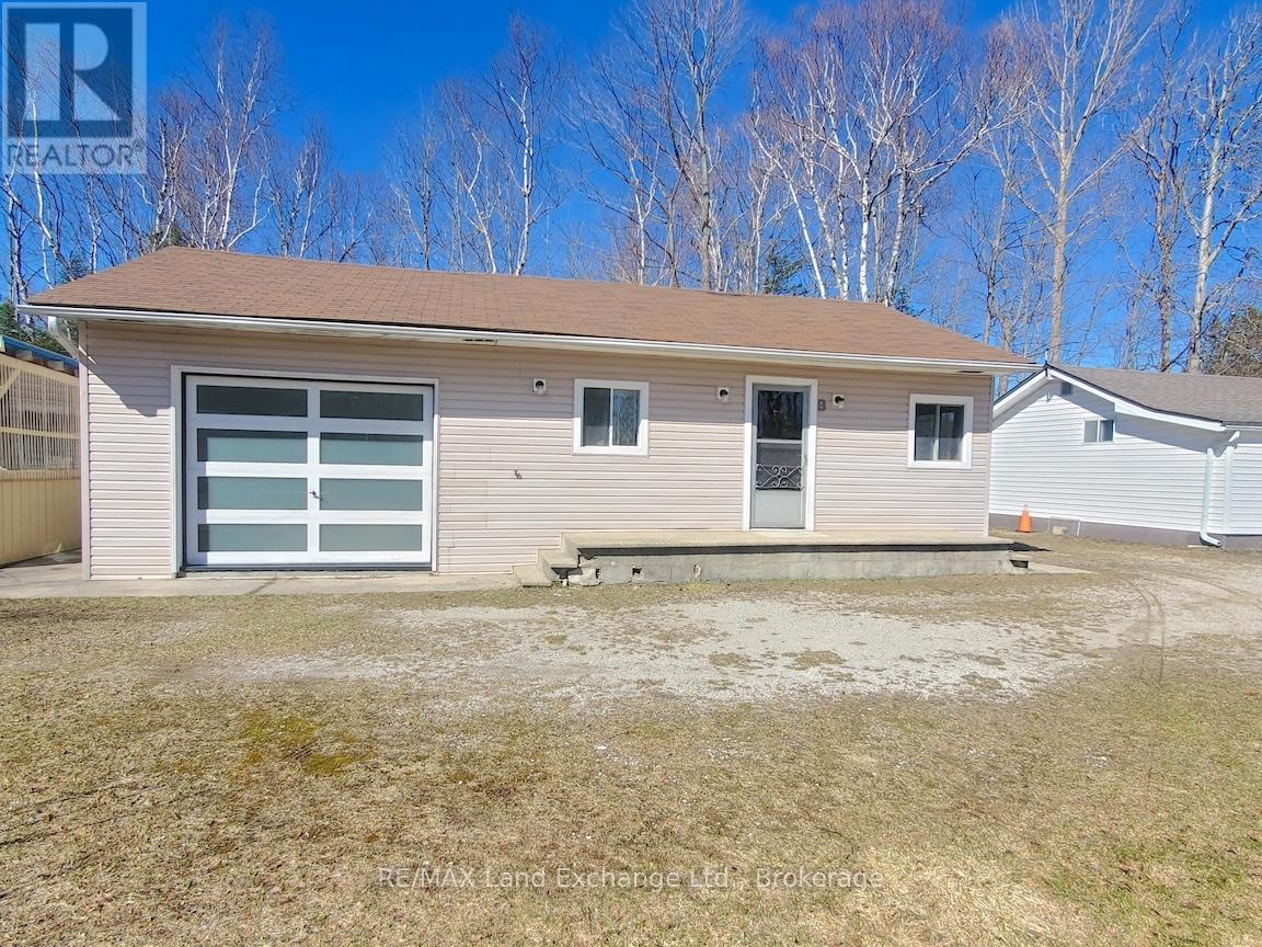 22 Southampton Parkway, South Bruce Peninsula, Ontario  N0H 2G0 - Photo 13 - X11945776