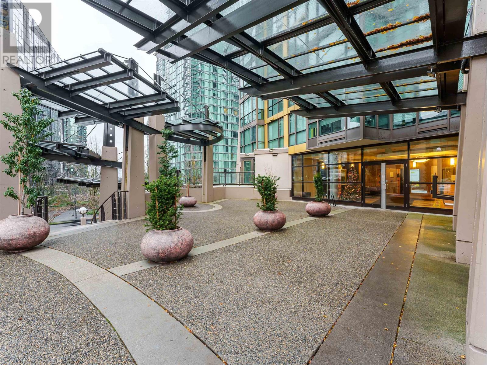 Property at 3001 1331 ALBERNI STREET image 2