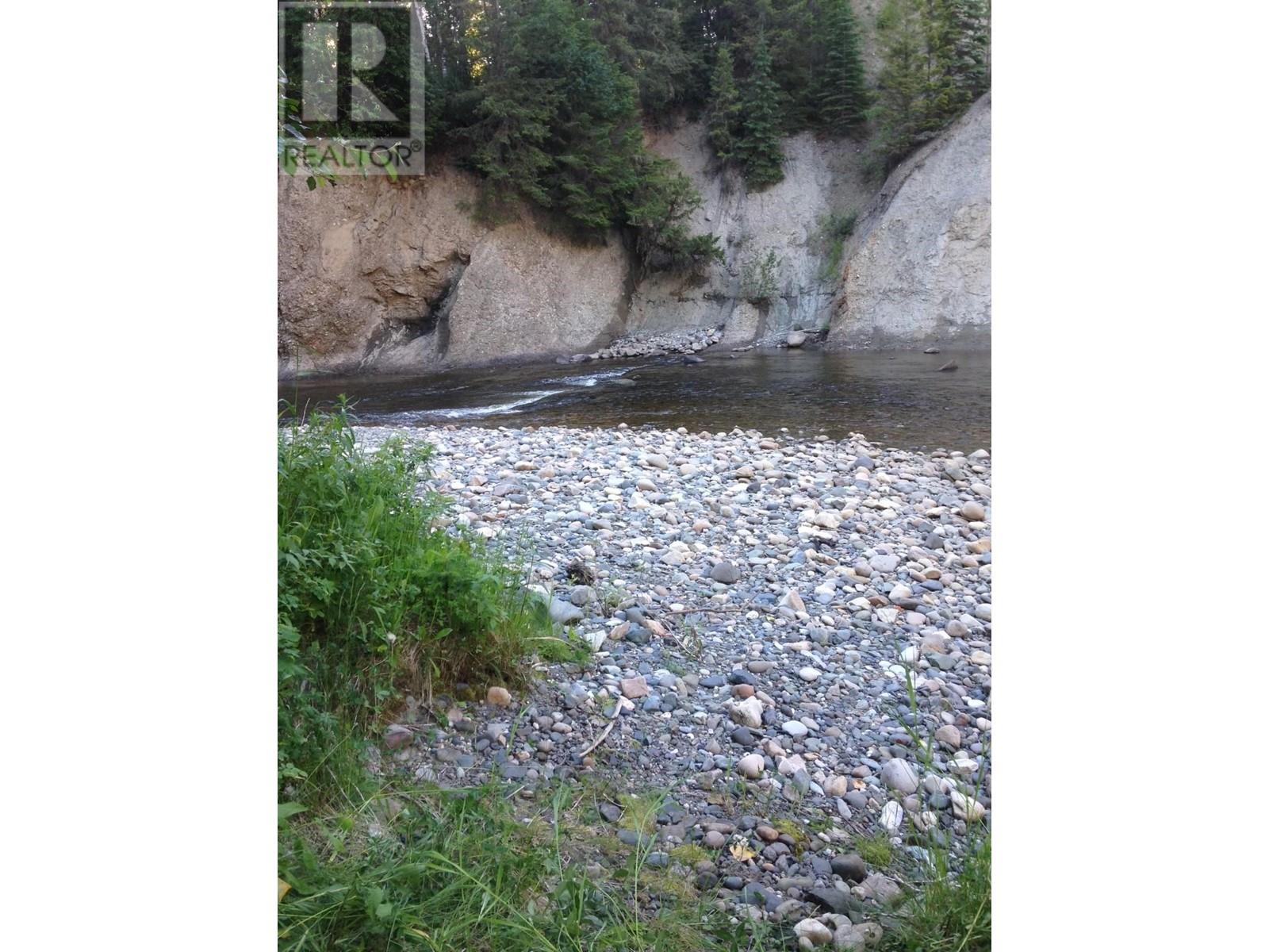 10860 Lake Creek Road, Hixon, British Columbia  V0K 1S0 - Photo 11 - C8065982