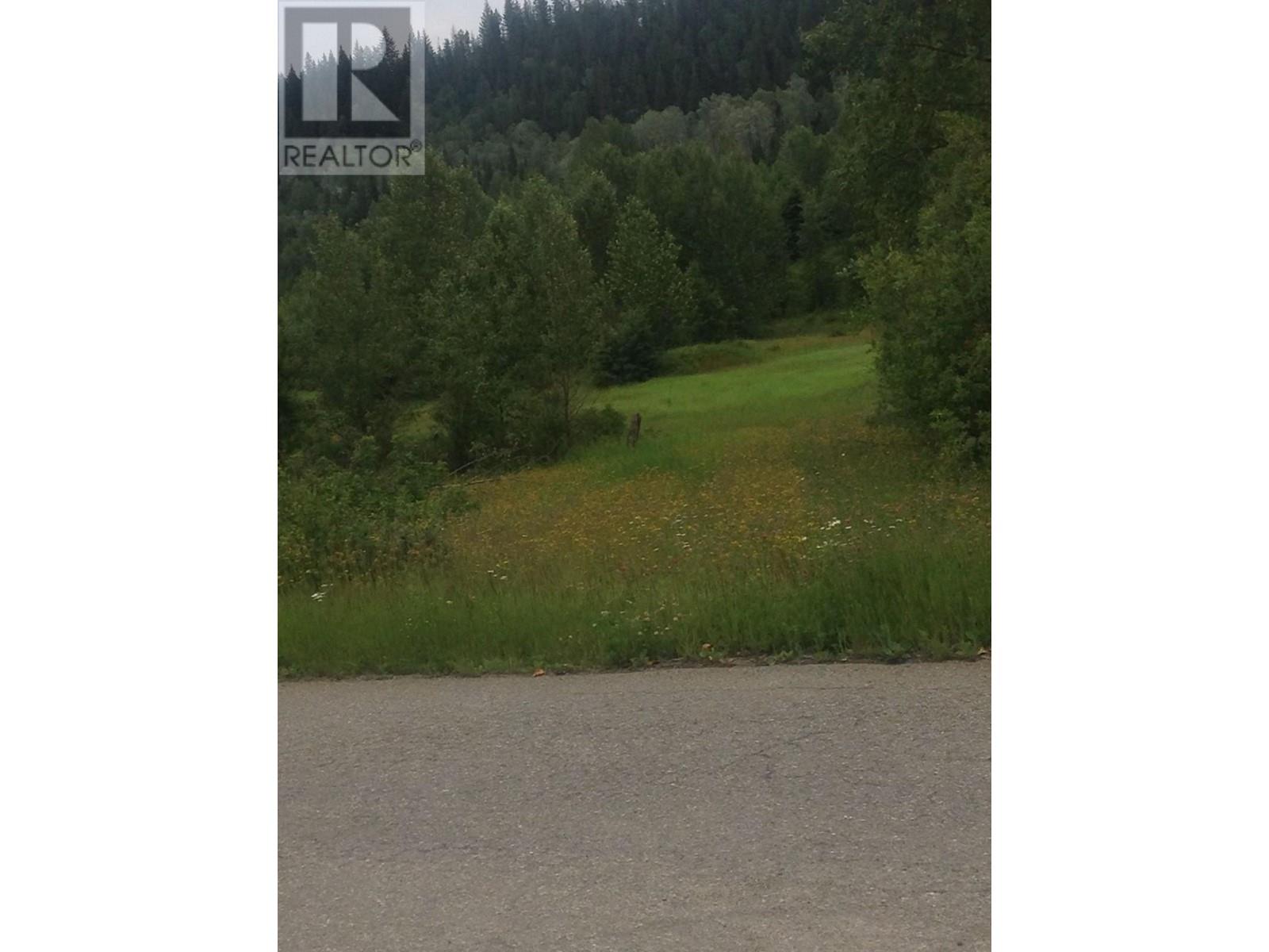 10860 Lake Creek Road, Hixon, British Columbia  V0K 1S0 - Photo 4 - C8065982