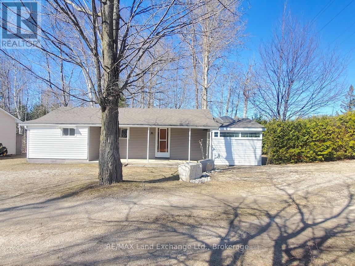 22 Southampton Parkway, South Bruce Peninsula, Ontario  N0H 2G0 - Photo 2 - X11945788