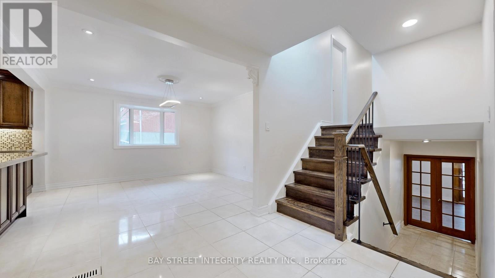 1372 Gatehouse Drive, Mississauga, Ontario  L5H 1A5 - Photo 20 - W12065205