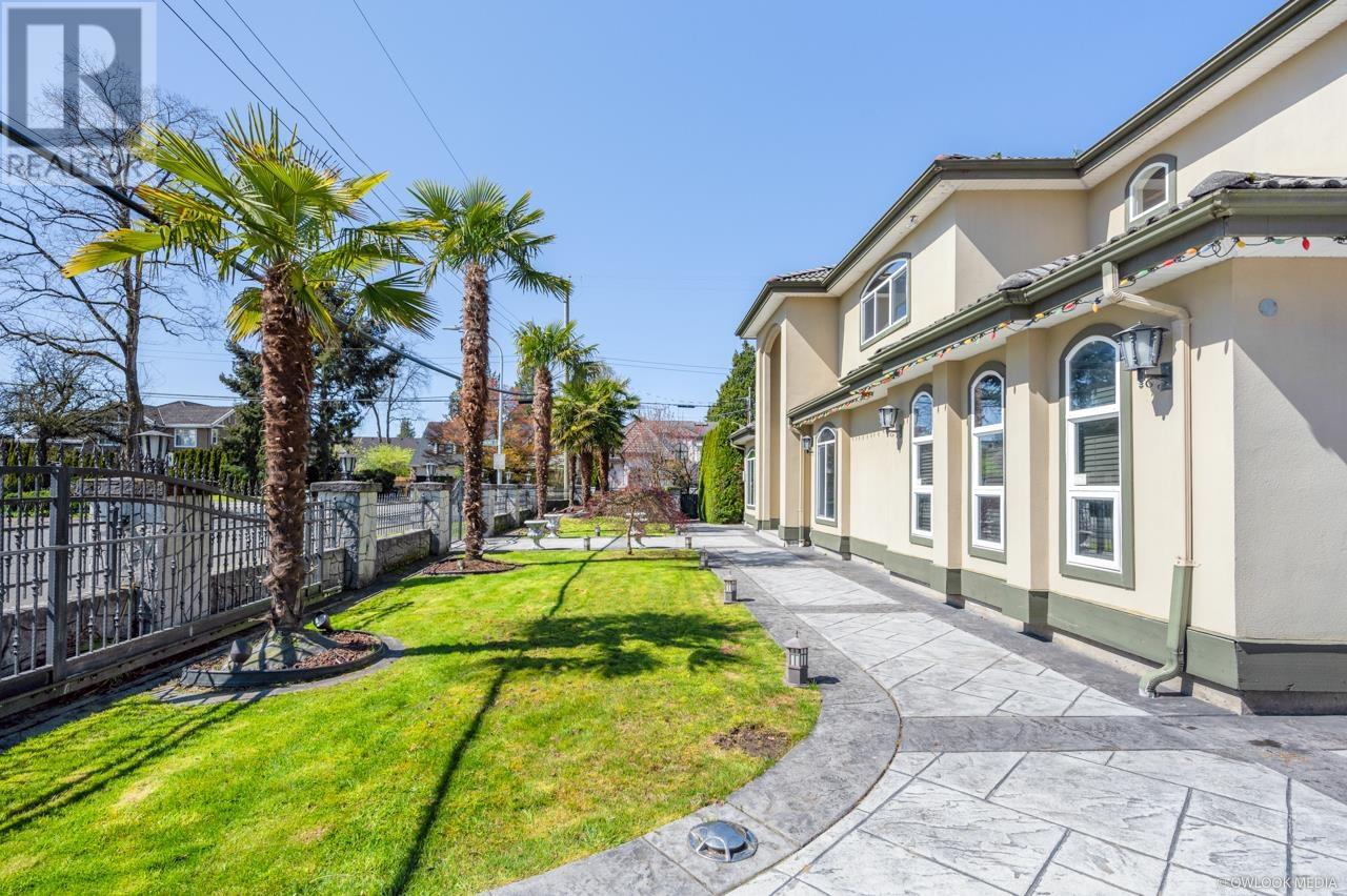 4391 Stonecrop Avenue, Richmond, British Columbia  V7C 1L6 - Photo 3 - R2977973