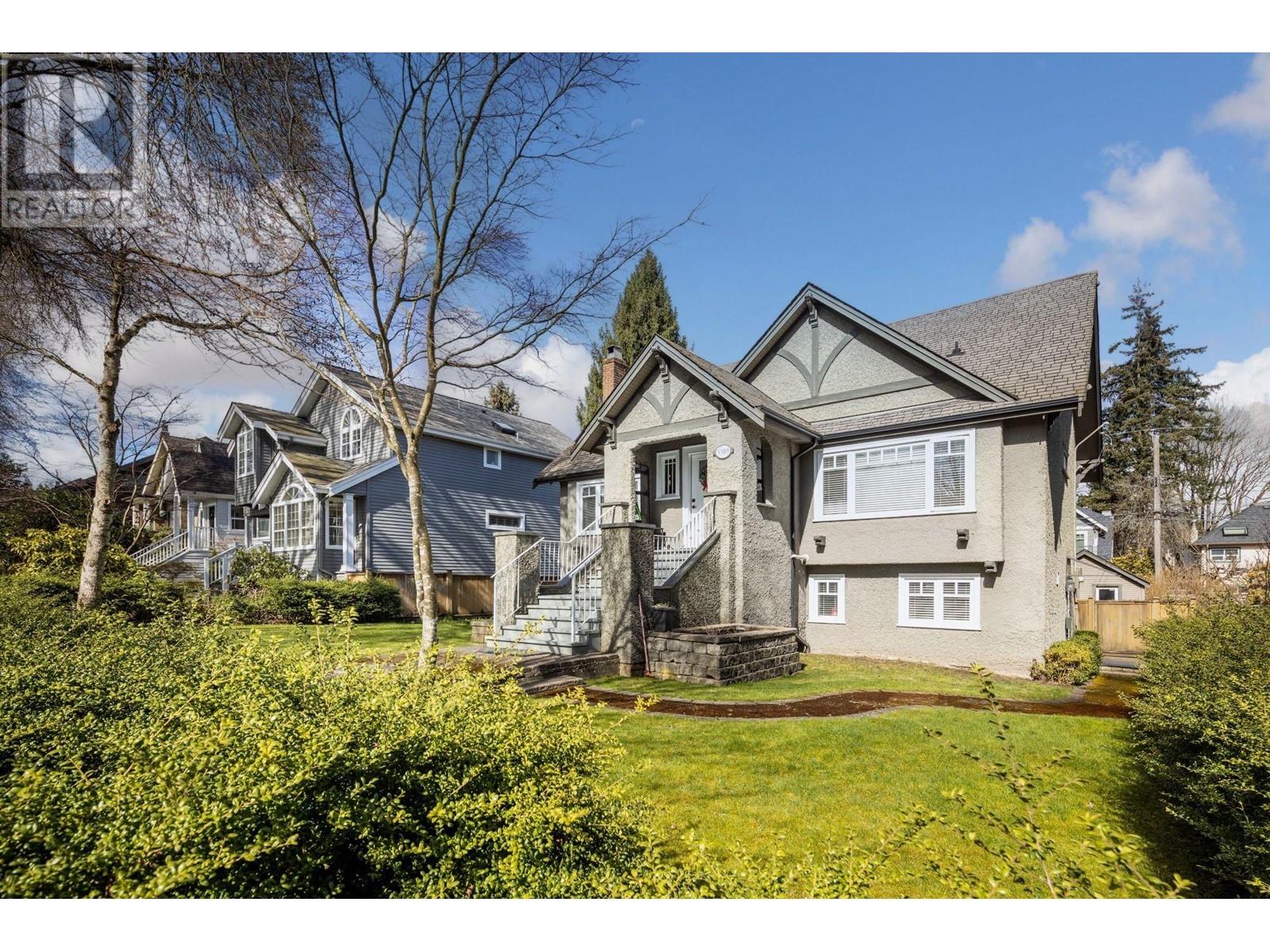 Property at 3389 W 21ST AVENUE image 3