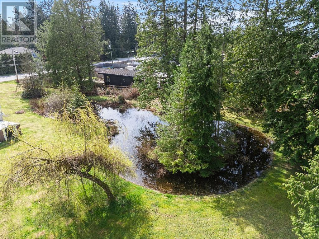 Property at 593 VETERANS ROAD image 2