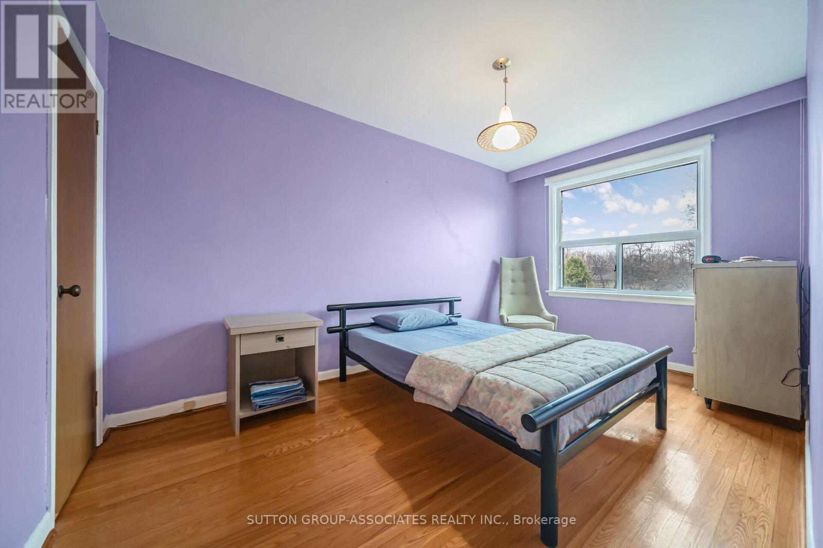 139 Giltspur Drive, Toronto (Glenfield-Jane Heights), Ontario  M3L 1M4 - Photo 24 - W12065212