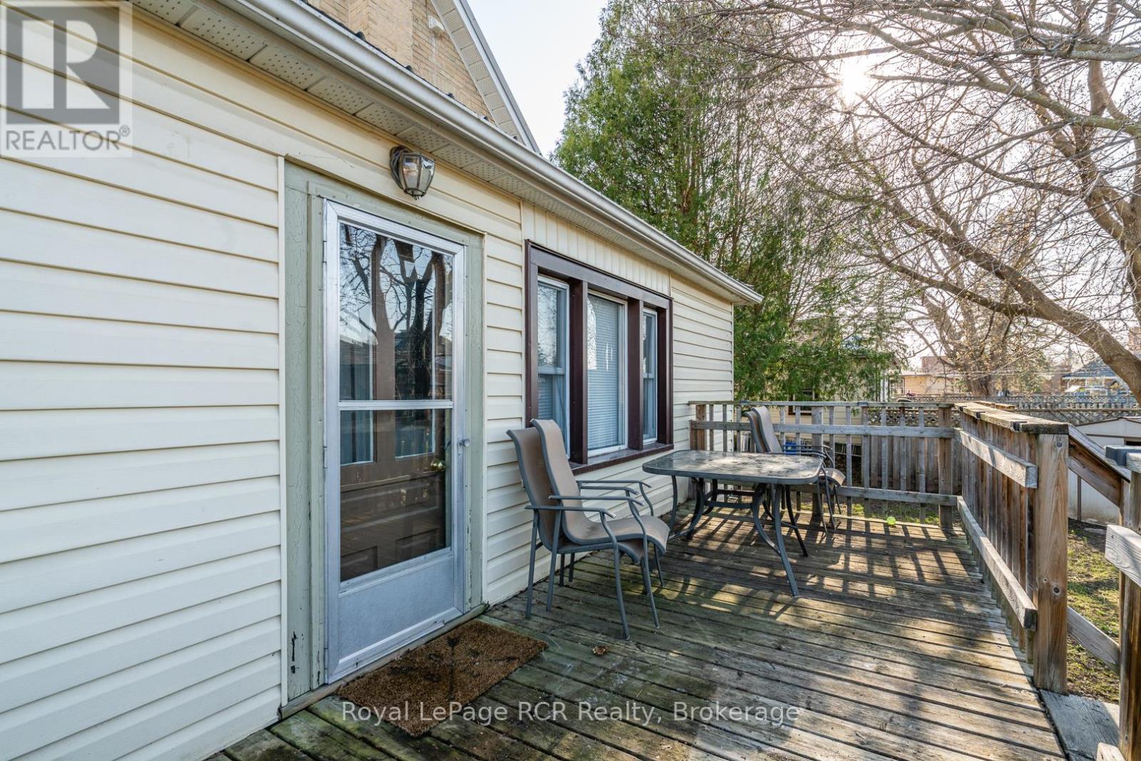 134 9th Street, Hanover, Ontario  N4N 1K6 - Photo 15 - X12065234