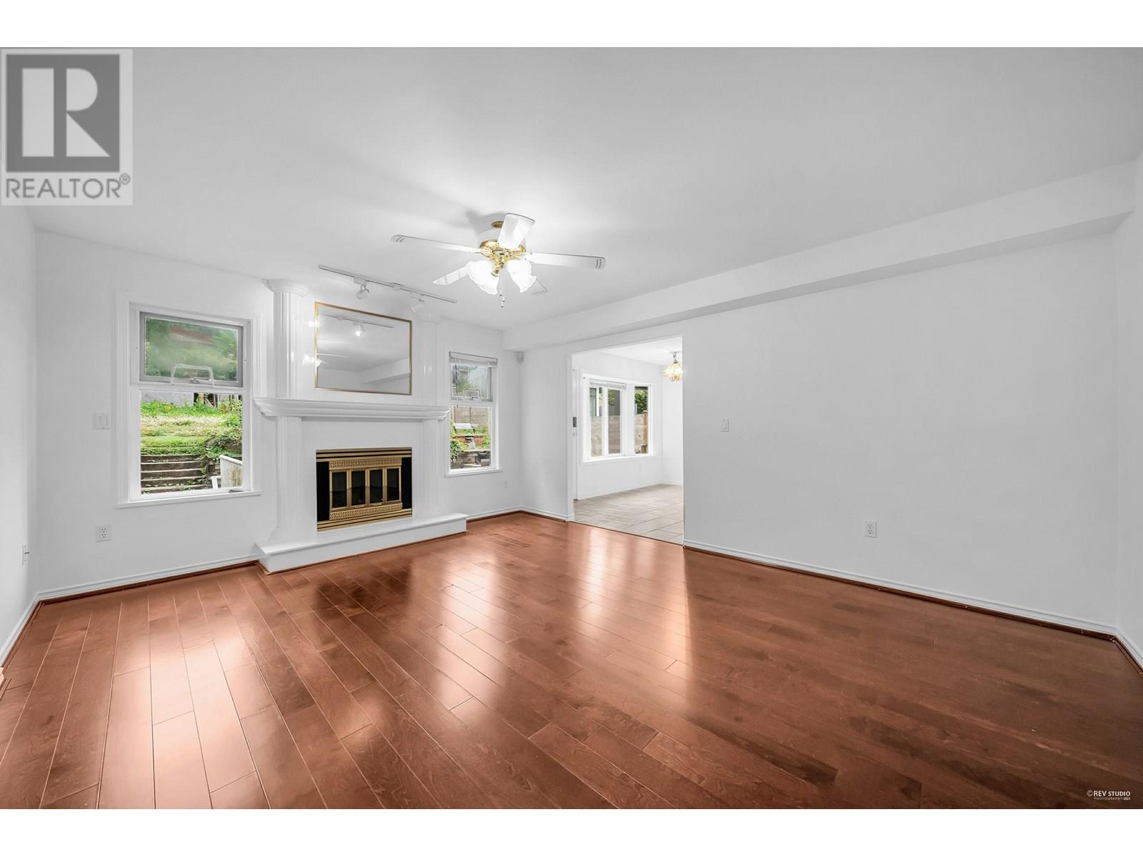 1188 Wellington Drive, North Vancouver, British Columbia  V7K 1L2 - Photo 8 - R2958179